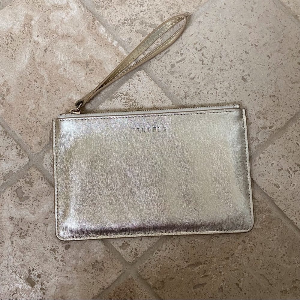 Truffle privacy wristlet gold